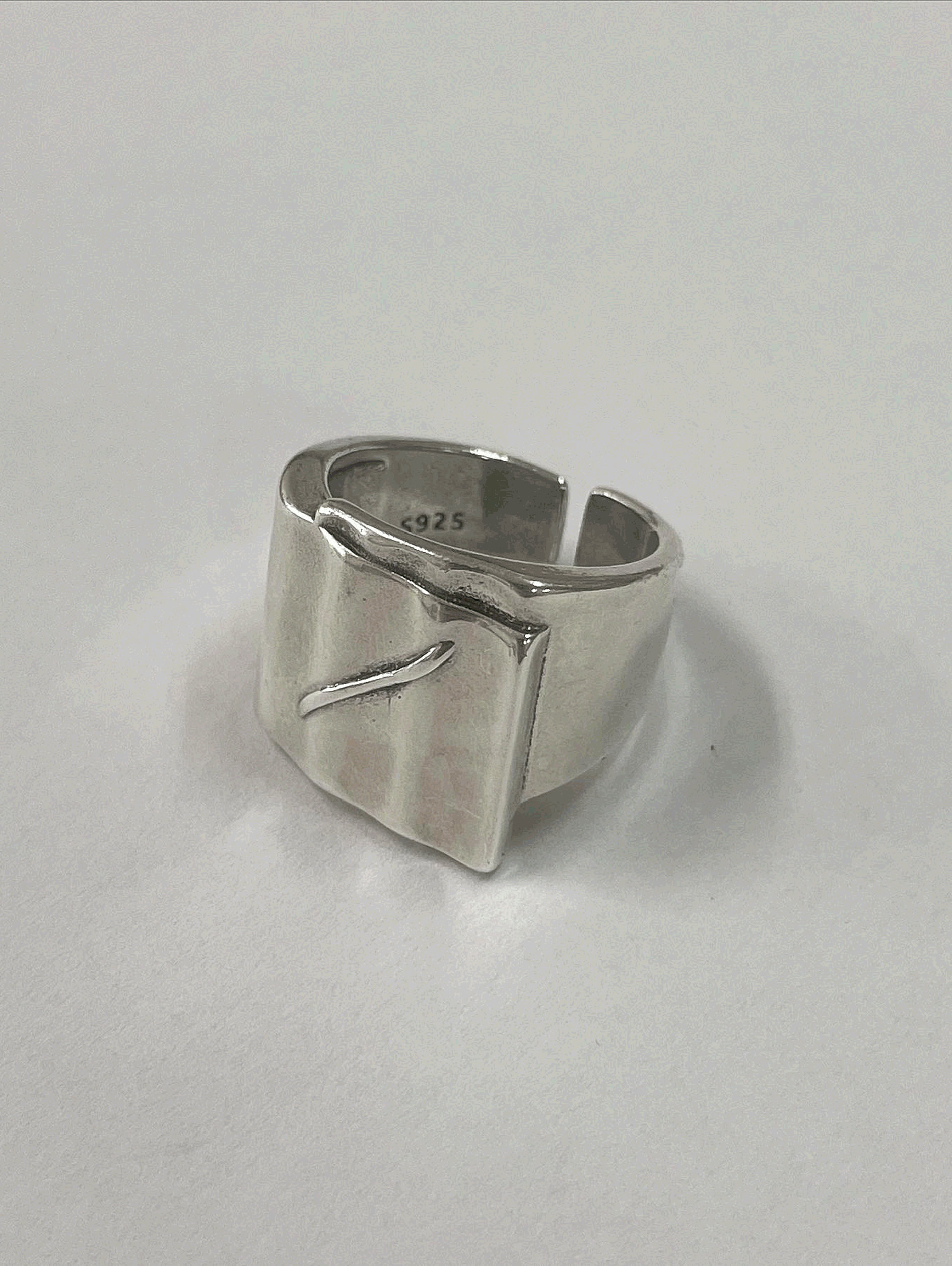 Overlap silver ring