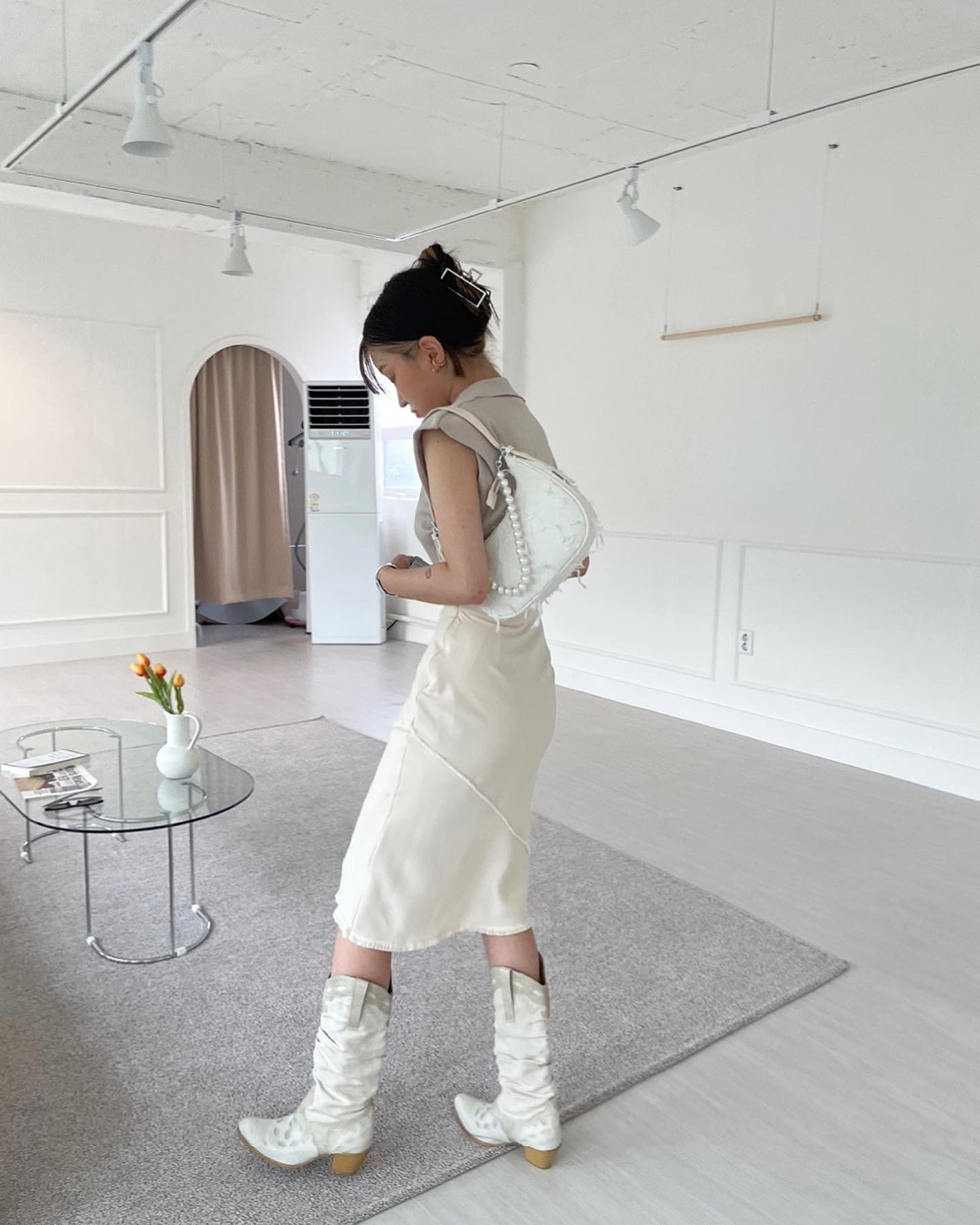 [SALE] Fringe middle skirt (정가 51,000원) (교환, 환불 불가)