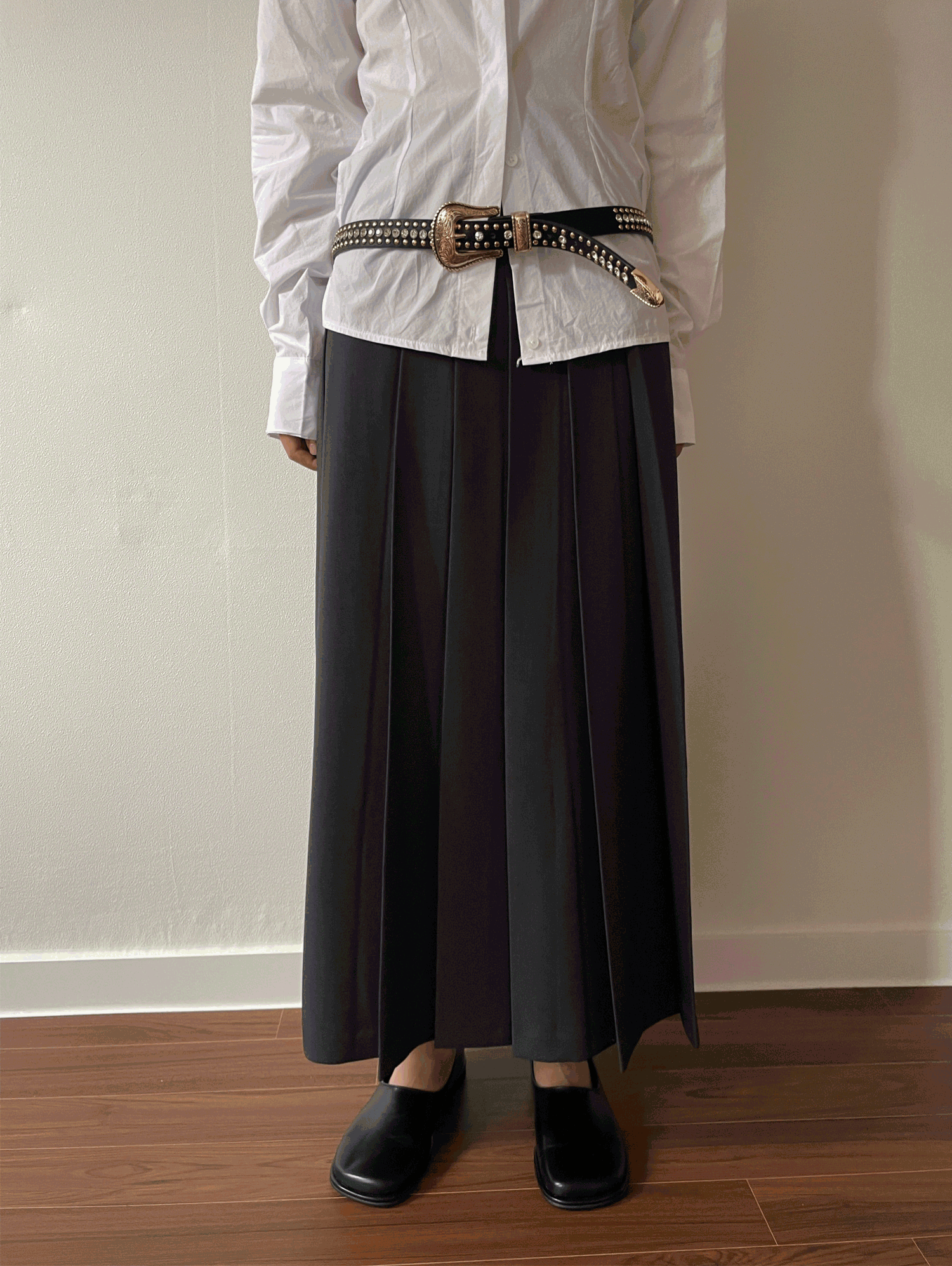 [SALE] New pleats long skirt (정가 48,000원) (교환, 환불 불가)